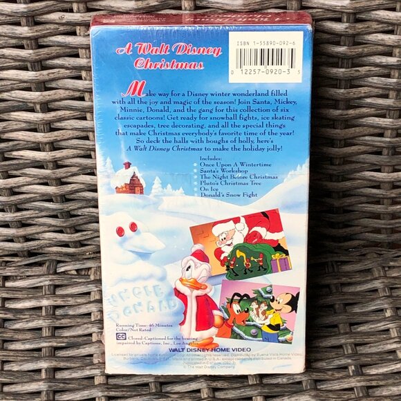 A Walt Disney Christmas Mickey Minnie Donald Duck Santa Claus VHS - Picture 2 of 4